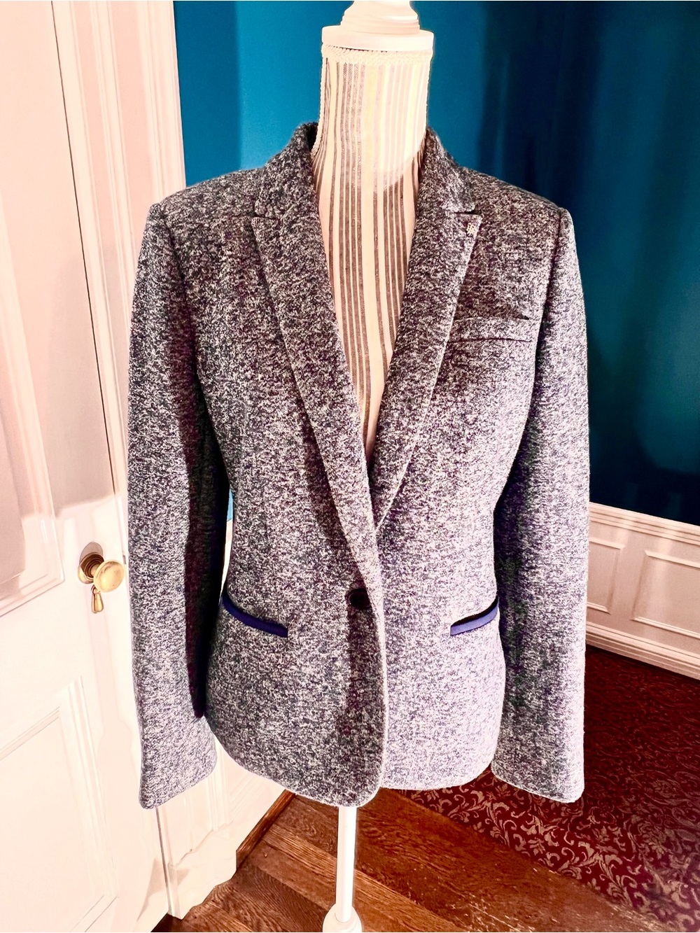 Tommy Hilfiger navy size 10 blazer women’s lined shoulder pads collegiate B491